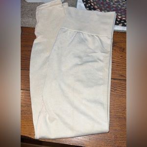 Victoria’s Secret leggings